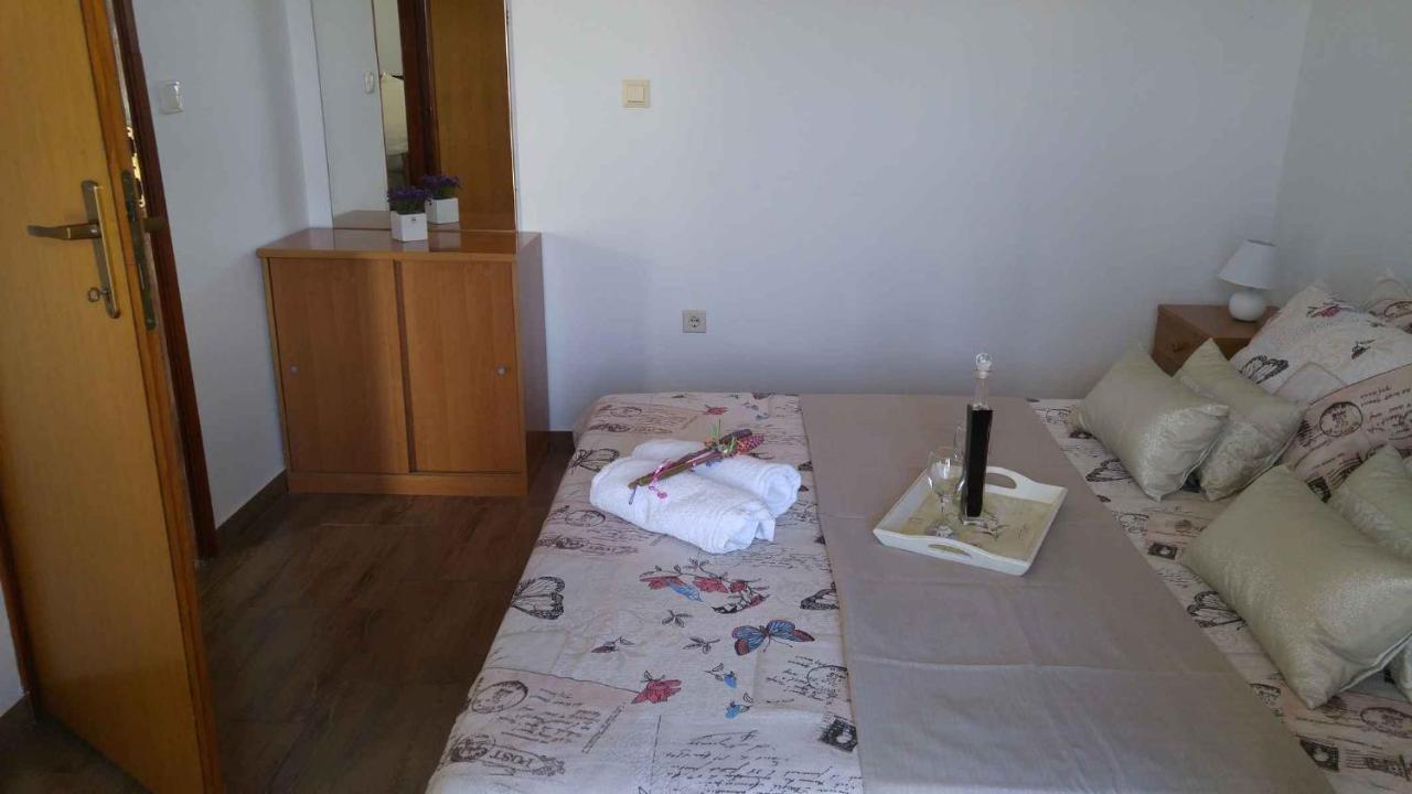 Vera Apartment 1 Rogoznica  Zimmer foto