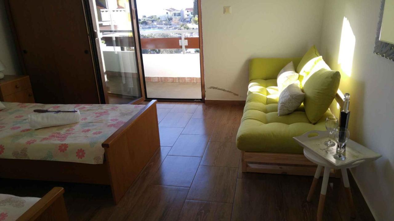 Vera Apartment 1 Rogoznica  Zimmer foto